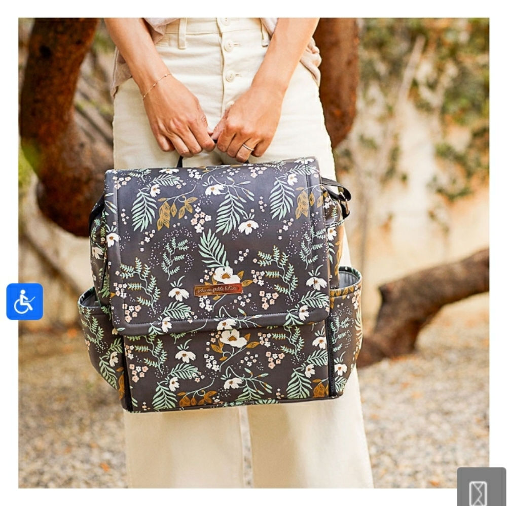 BOXY BACKPACK IN BOTANICAL LEATHERETTE